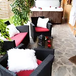 Hotel Domaine Du Jardin Hôtel&chalets Privé 4*