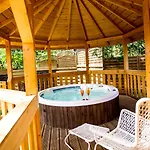 Domaine Du Jardin Hôtel&chalets Privé Hotel Rehaupal
