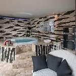 Domaine Du Jardin Hôtel&chalets Privé 4* Rehaupal