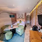 Domaine Du Jardin Hôtel&chalets Privé 4* Rehaupal