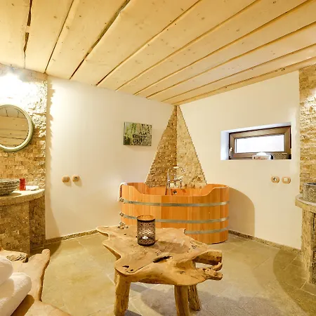 Domaine Du Jardin Hôtel&chalets Privé 4* Rehaupal