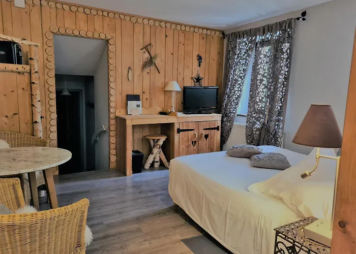 Domaine Du Jardin & Prive Hotel