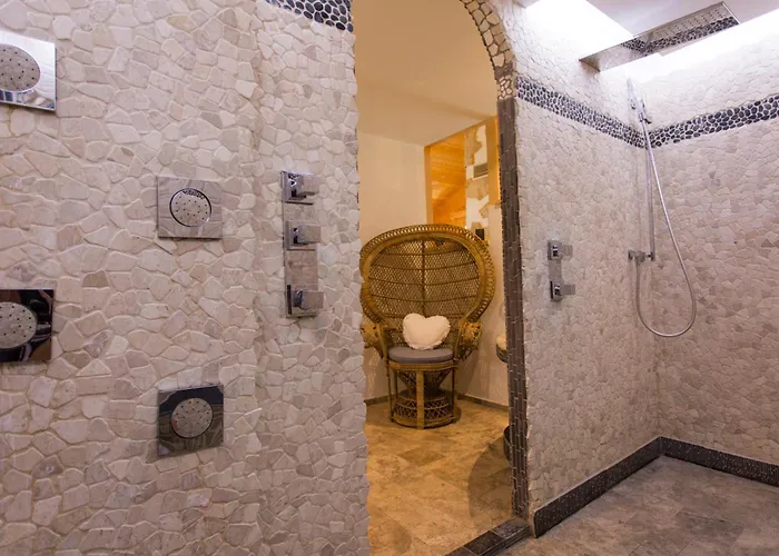 Domaine Du Jardin & Prive Hotel 4*