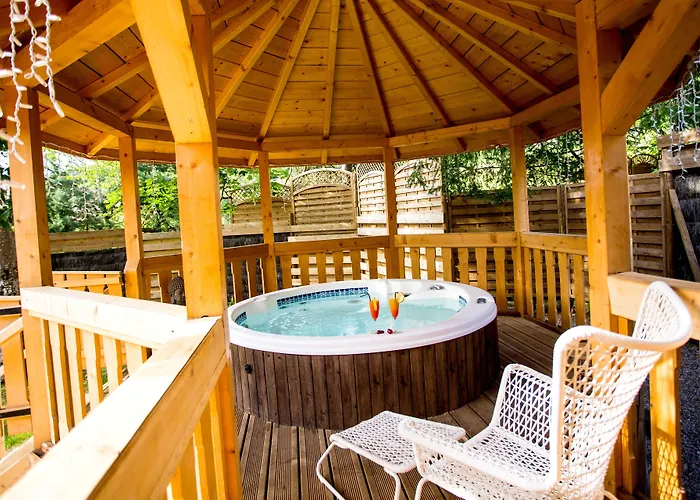 Domaine Du Jardin & Prive Hotel Rehaupal