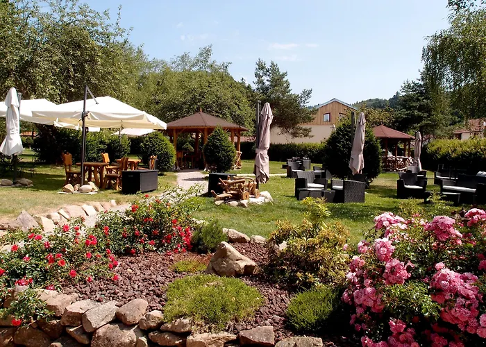 Hotel Domaine Du Jardin & Prive 4*